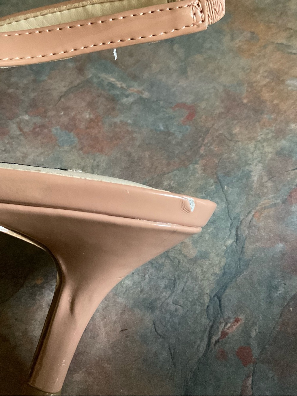 Nine West pointed sling back heels, brand new, never worn! Minor flaw - Picture 10 of 10